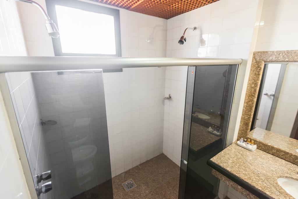 Dimas Lessa Hotel モンテス・クラロス エクステリア 写真