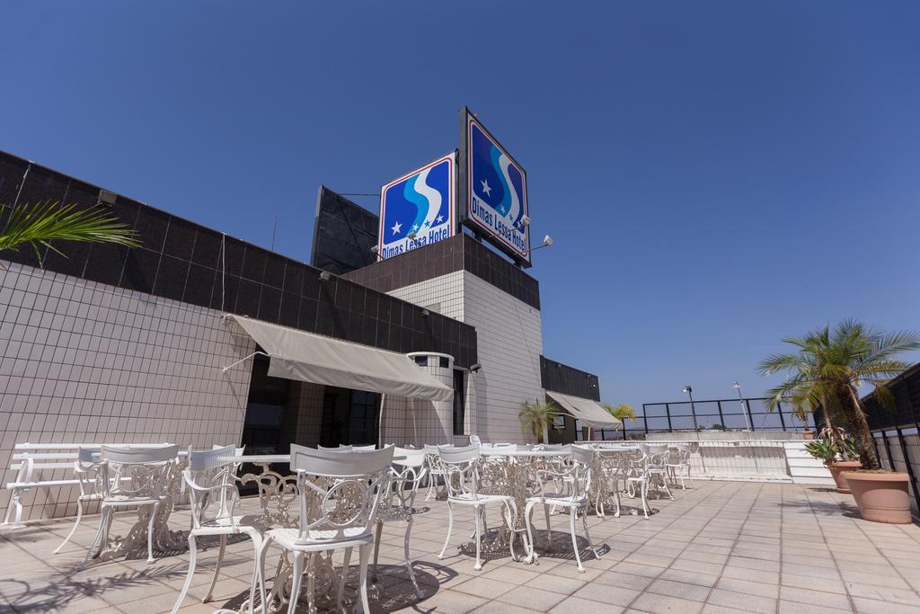 Dimas Lessa Hotel モンテス・クラロス エクステリア 写真