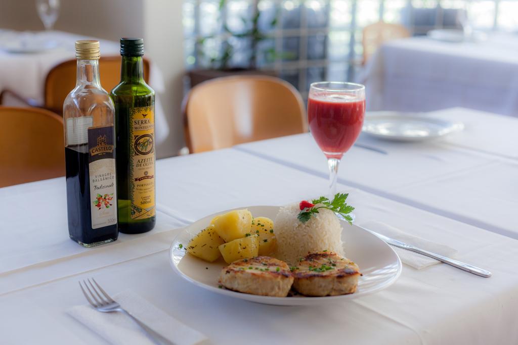 Dimas Lessa Hotel モンテス・クラロス エクステリア 写真