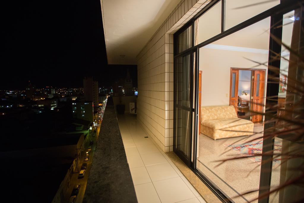 Dimas Lessa Hotel モンテス・クラロス エクステリア 写真