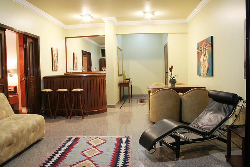 Dimas Lessa Hotel モンテス・クラロス エクステリア 写真